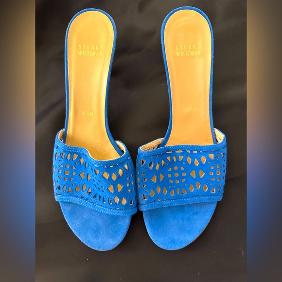 Stuart Weitzman blue suede sandal like new! - Picture 1 of 2